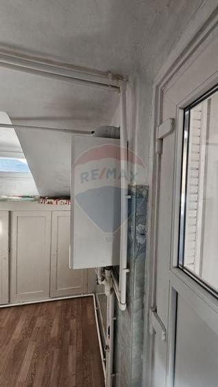 Apartament cu 3 camere de vânzare în zona Central - 7