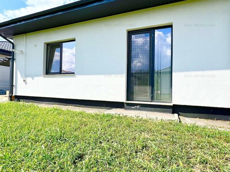 SUPERB / GRADINA GENEROASA / LOC PARCARE - 26