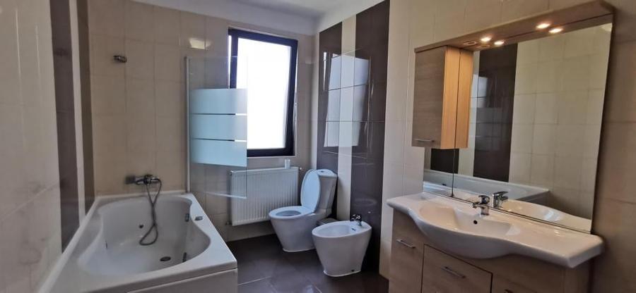 Vila Pipera P E M supr 260mp - 9