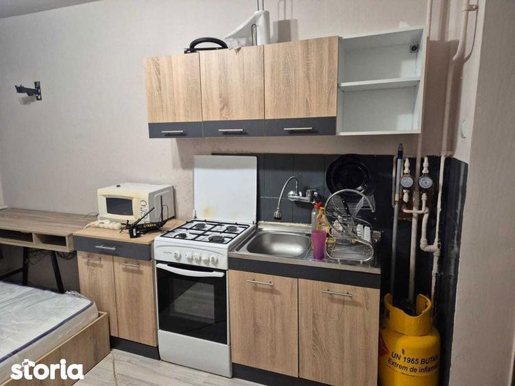 Proprietar Inchiriez Camera de Camina Zona Take Ionescu - 1