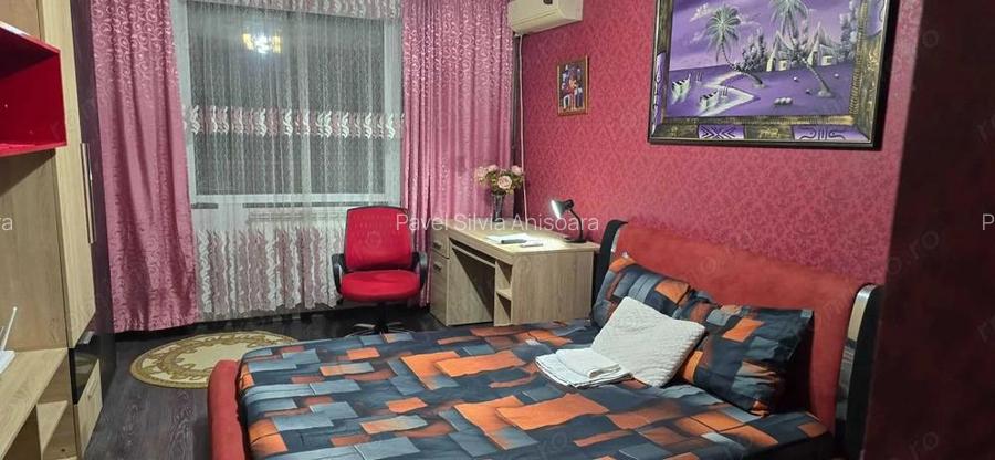 Garsoniera recent renovata,zona centrala,et.1,Tig 1