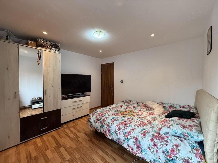 Vand apartament in caransebes etaj 1 - 5