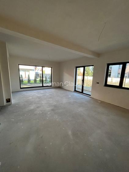 Casa tip duplex, 120 mp, zona  Terra, + gradina de 70 mp.