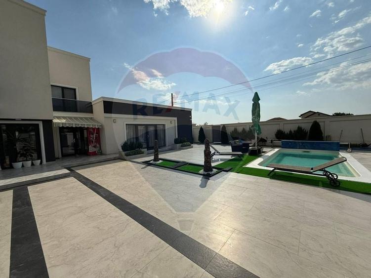 Casă / Vilă cu 6 camere de vânzare - 2