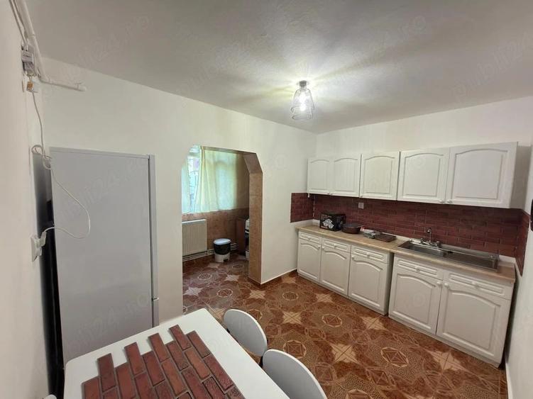 Inchiriez apartament 3 camere decomandat Calara?i - 1