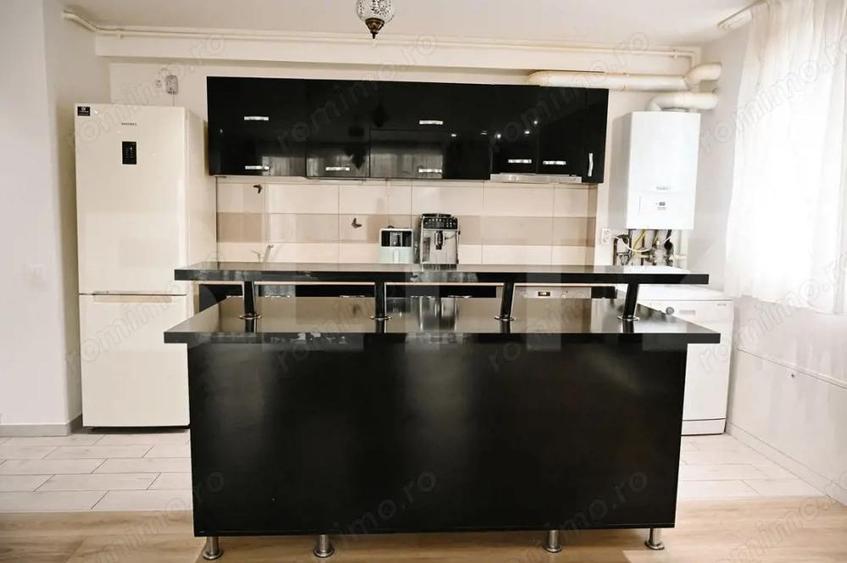 Apartament LUX decomandat cu 3 camere, 94 mp, in Tractorul - 8