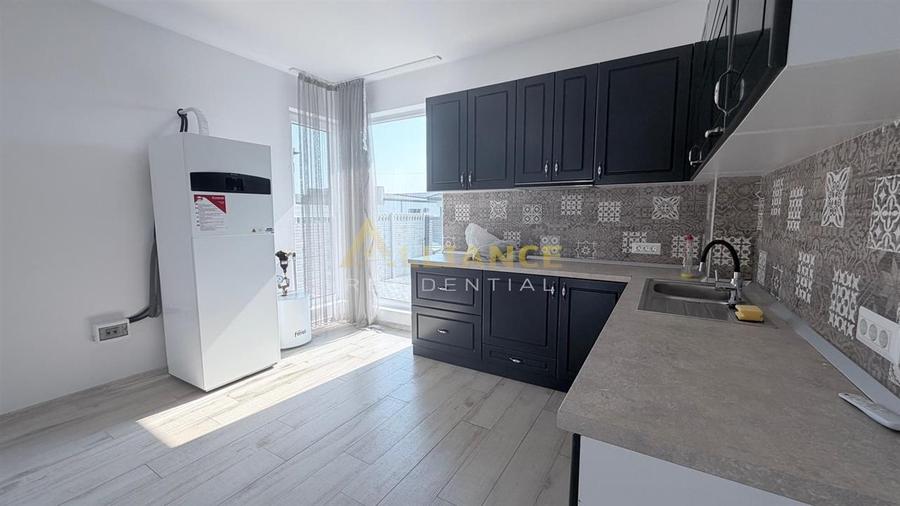 Casa Individuala - 3 camere, 2 bai, pompa de caldura, panouri solare - 9