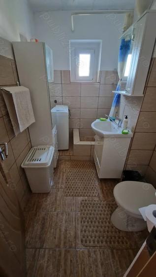 Vand apartament 2 camere, zona centrala - 10