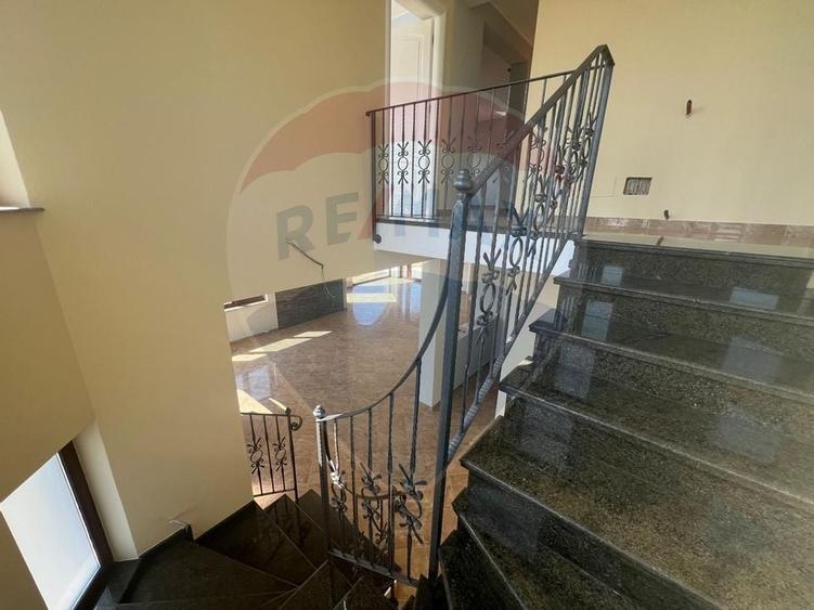 Casa / Vila 6 camere Rastoaca - 16