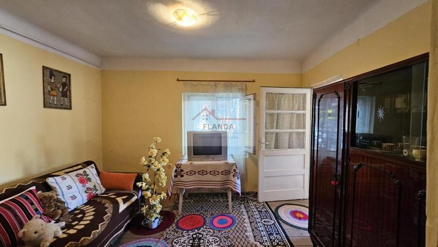 Casa Rahova zona Pucheni, str Garoafei - 10