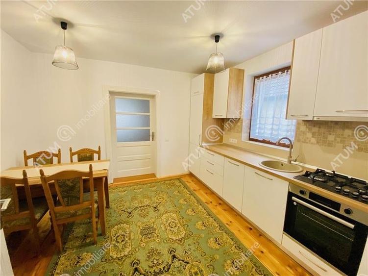 Casa renovata cu 2 camere si curte libera de 118 mp in zona Lazaret - 9