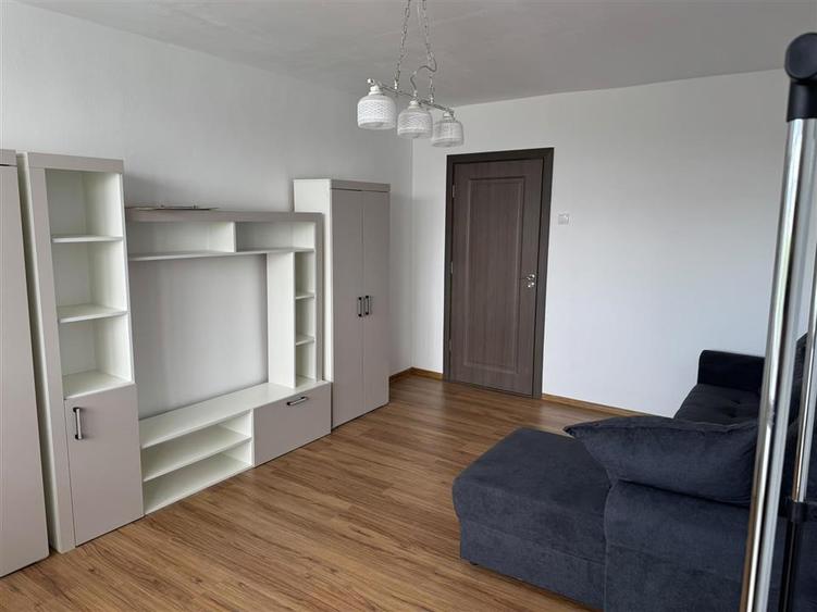 Apartament cu 2 camere decomandat în Orizont