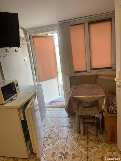 inchiriez camera cu baie bucatarie - 3