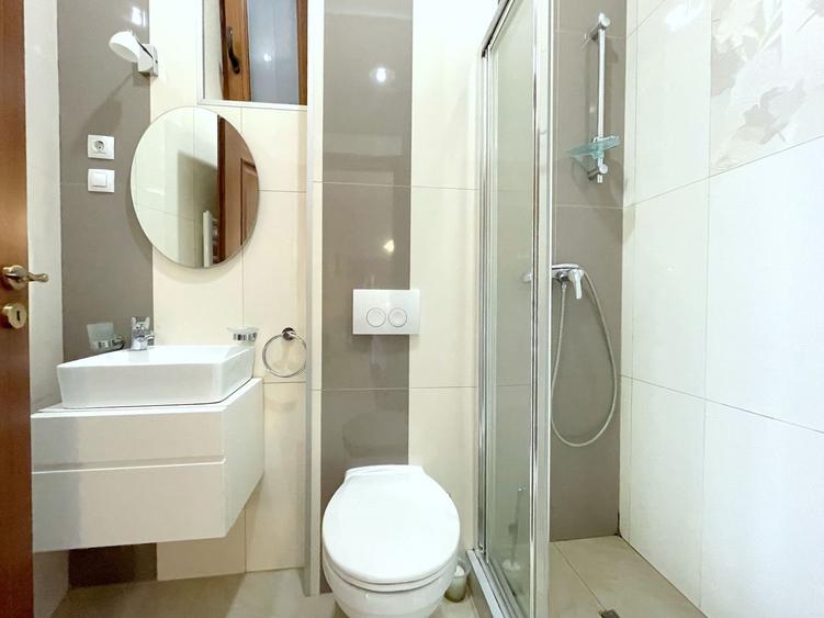 Apartament 3 camere, garaj si boxa - zona Centrala-Prefectura - 23