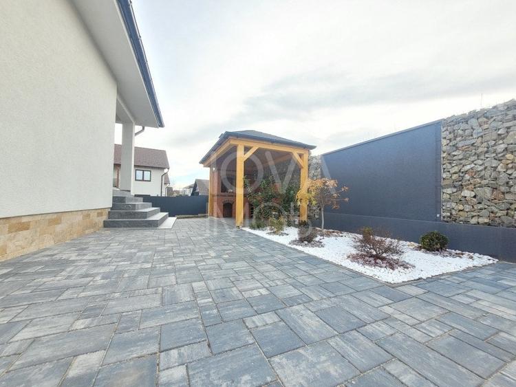 Casa individuala pe un singur nivel cu garaj dublu - Selimbar - 5