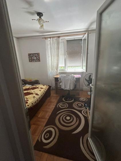 Vand apartament 2 camere 60mp, et. 4/4 uta - 3