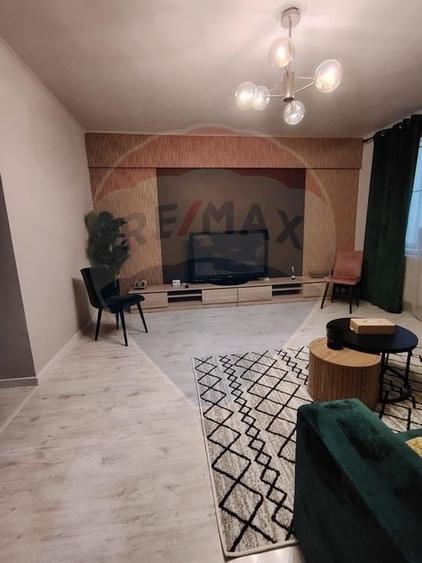 Apartament cu 2 camere de închiriat în zona Ultracentral - 1