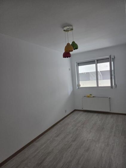 Vand apartament 3 camere - 5