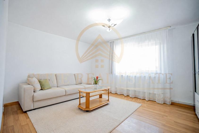 Apartament 3 camere decomandat, cu curte proprie și garaj - 1