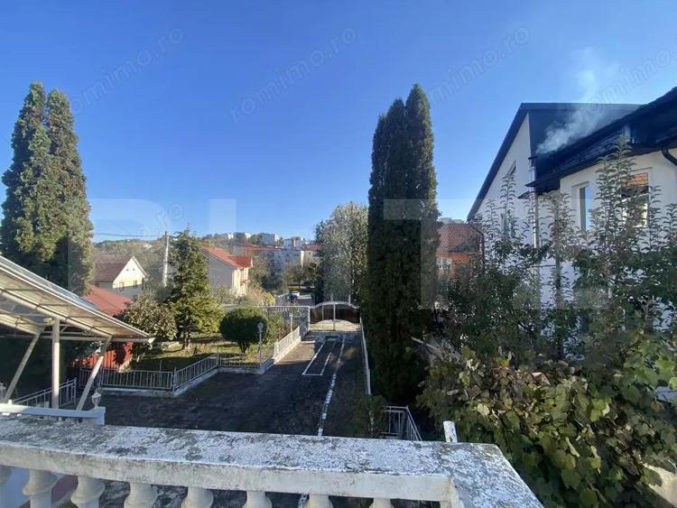 Casa spa?ioasa 350 mp utili, curte amenajata ?i garaj - 9