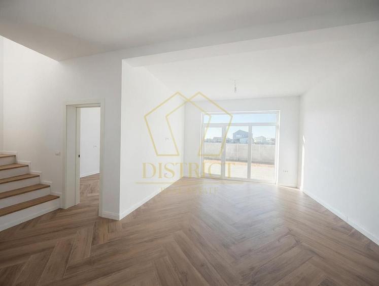 Duplex superb cu 5 camere despărțit prin camera tehnica I Mosnita Noua - 16