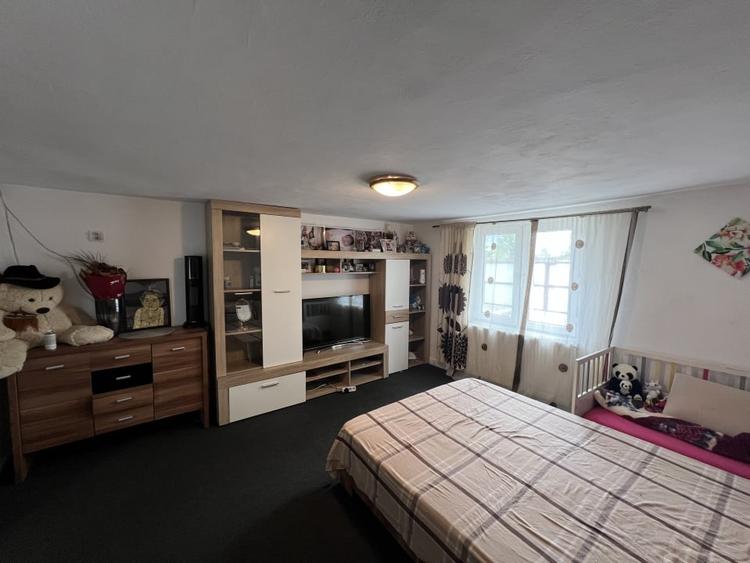 Casa 3 camere, Izvoare - 1