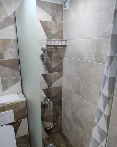 Garsoniera zona Titan - 2