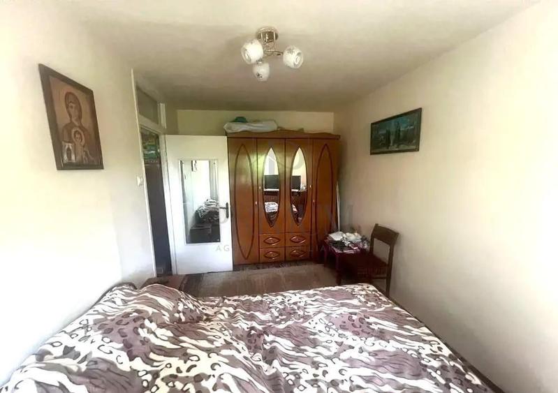 COMPLEXUL STUDENTESC - ETAJ 3 - BLOC IZOLAT - 3 cam - 2 bai - centrala proprie - 2