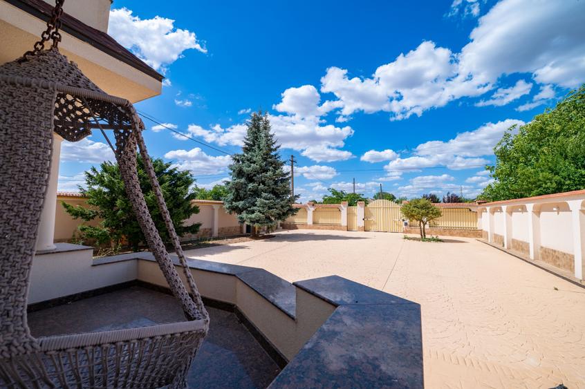 Exclusivitate, Poiana-Centru, P+1, 1640mp teren, 450mp SU, mobilata,utilata - 4