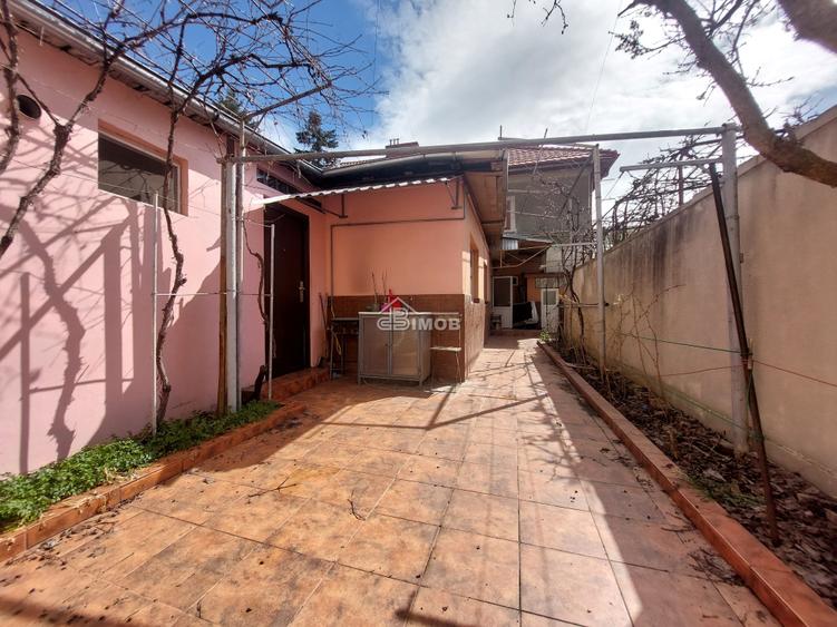 Vanzare casa langa liceul de arte „ Balasa Doamna ” - 13