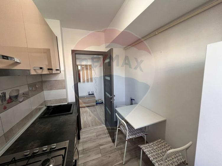 Apartament cu 2 camere de inchiriat- zona ultracentrala- 9 Mai - 6