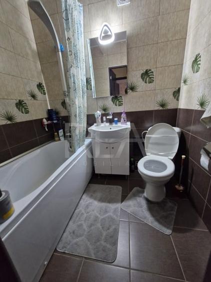 Apartament cu 3 camere foarte aproape de statia de metrou 1 Decembrie 1918 - 18