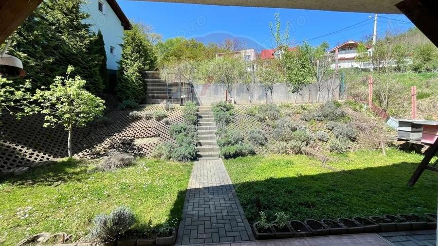 Vila de vanzare langa lac - Medias - 18