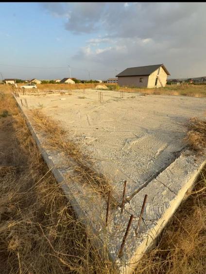 Vand teren intravilan in suprafata de 1000 mp situat in comuna Castelu - 5