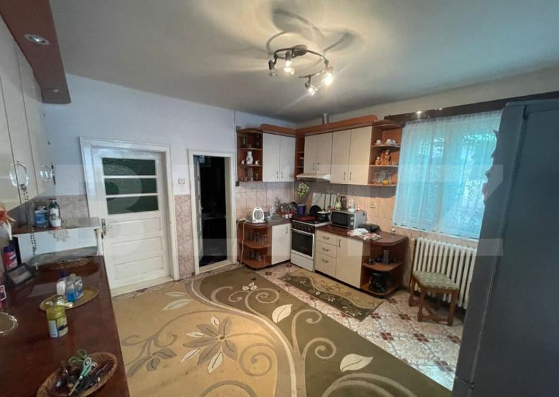 Casa de vanzare cu 4 camere, 120 mp, zona 14 Mai - 16