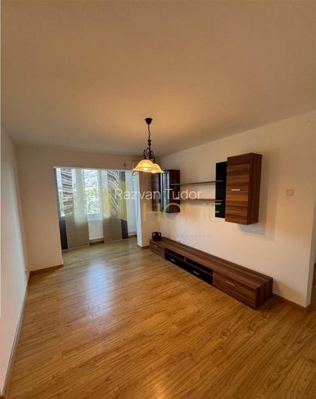 Apartament 3 camere , Malu Rosu , Ploiesti , mobilat complet Apartament 3 camere , Malu Rosu , Ploiesti , mobilat complet