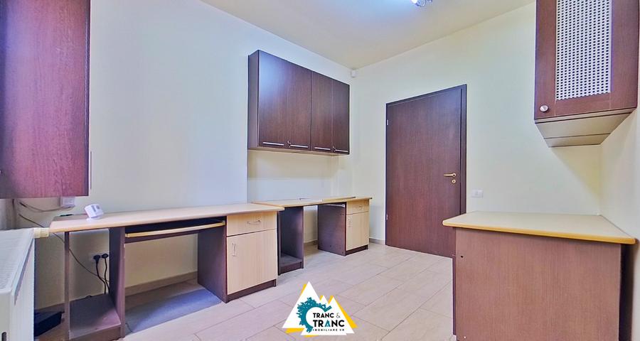 Spațiu de birou cu 4 camere, în zona centrală din Arad – ideal pentru afacerea t - 11