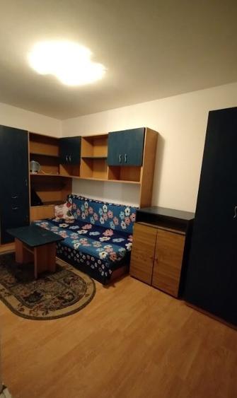 OFERTA ! Garsoniera cocheta,la 10 min.de centrul Bucurestiului,parcare - 1