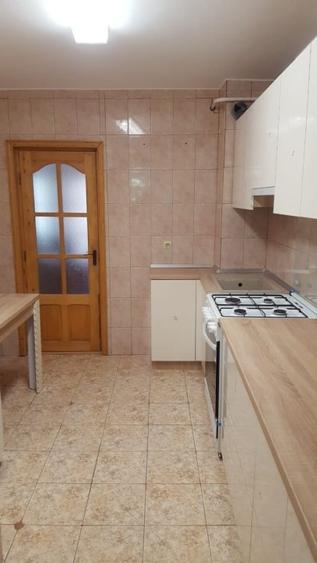 Apartament cu 3 camere, decomandat, zona Centru Civic - 4