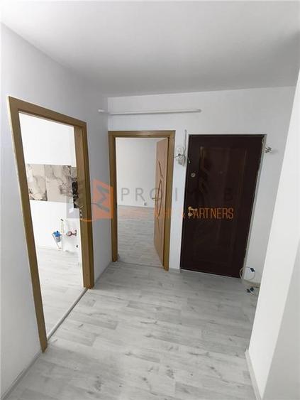 Apartament 2 camere cf 2 decomandat zona Brosteni - 7