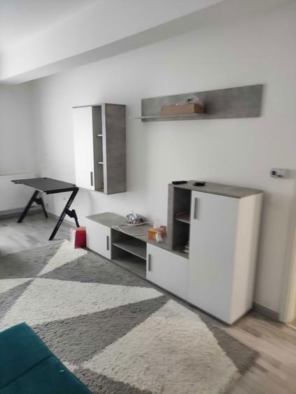 Vand apartament cu doua camere - 1