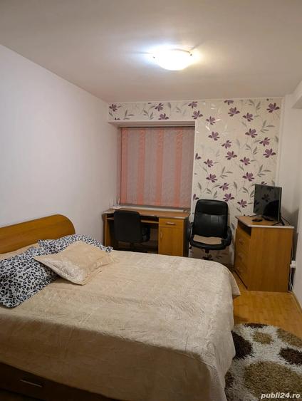 Inchiriez apartament 3 camere Voluntari - 2