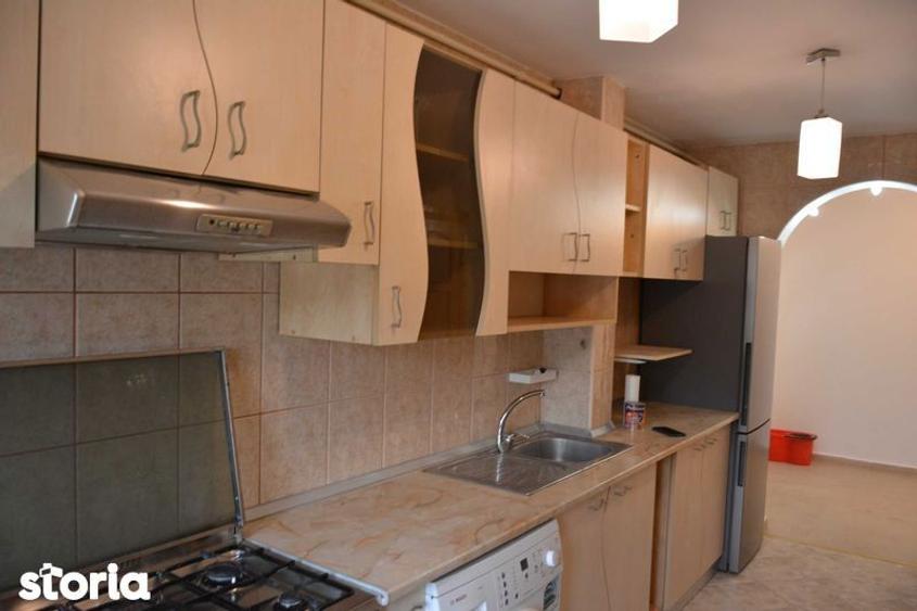 Vand apartament 2 camere zona Toamnei - 1