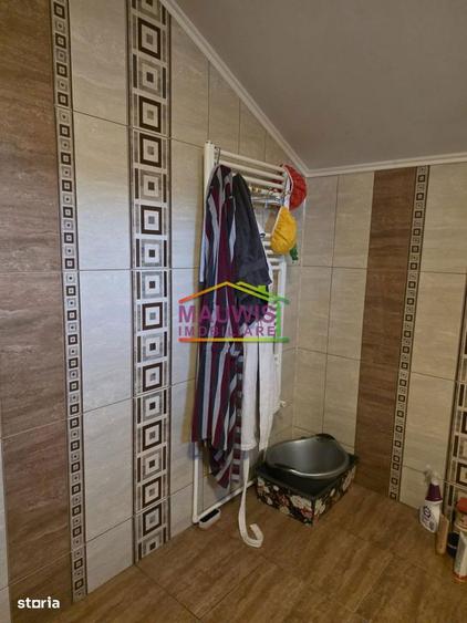 Vila Chitila Gara- 3 apt cu intrari separate -cu centrala - 6