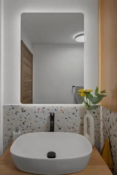 Bloc construit ca la carte! Risc seismic redus-0.30! Living 40 mp - 13