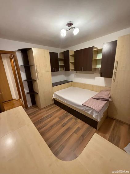 Inchiriez apartament 3 camere - 4