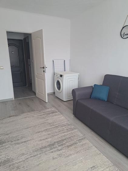 Garsoniera zona vasile aaron 245 euro - 1