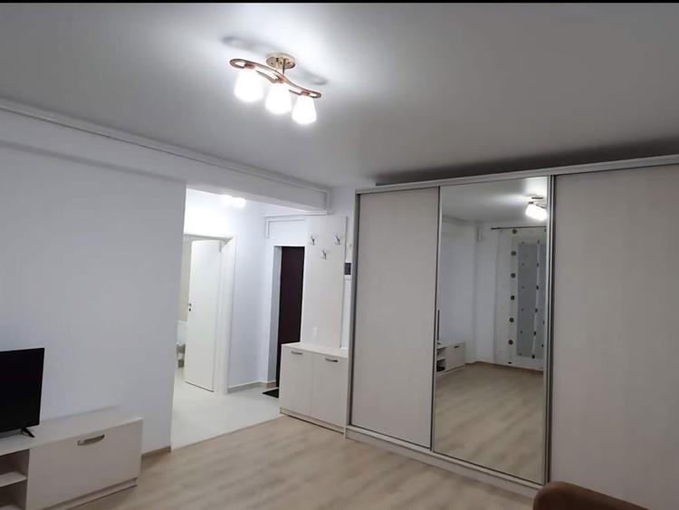 Proprietar inchiriez ap. cu 2 cam in Militari Residence,Str Rezervelor - 3