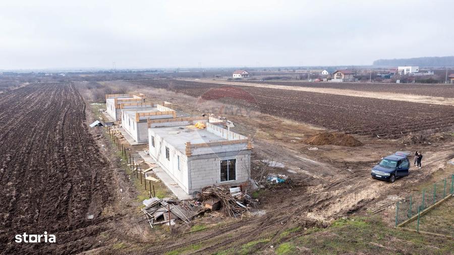 Case noi de vanzare in Sabareni 3 camere, eficienta si confort modern - 4