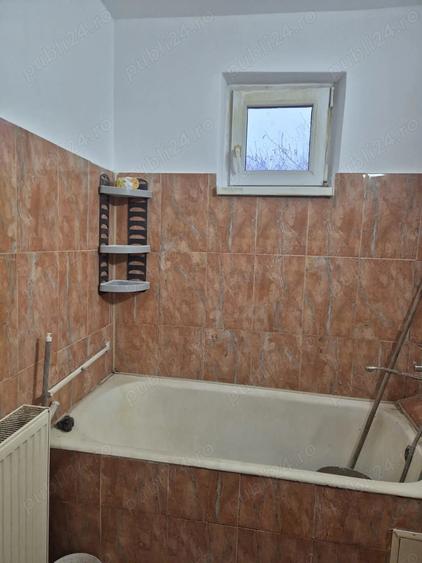 De vanzare apartament 3 camere direct proprietar - 2